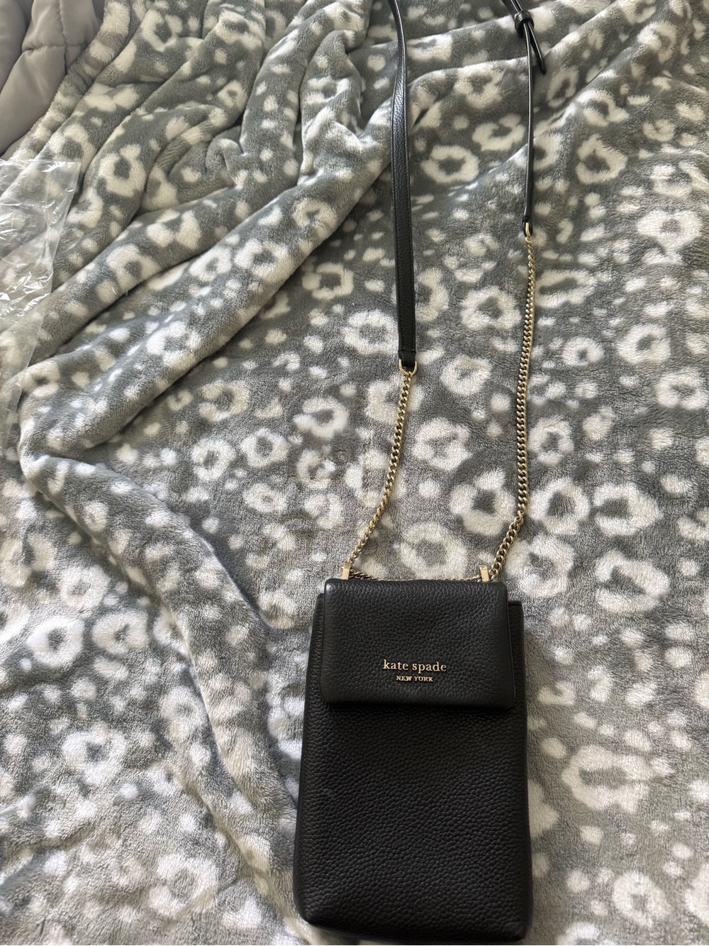 kate spade Black Pebbled Leather Crossbody Phone Pouch with Gold Chain